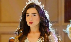 الممثلة المصرية مي عز الدين