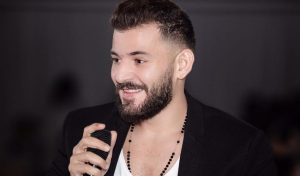 المطرب السوري حسام جنيد